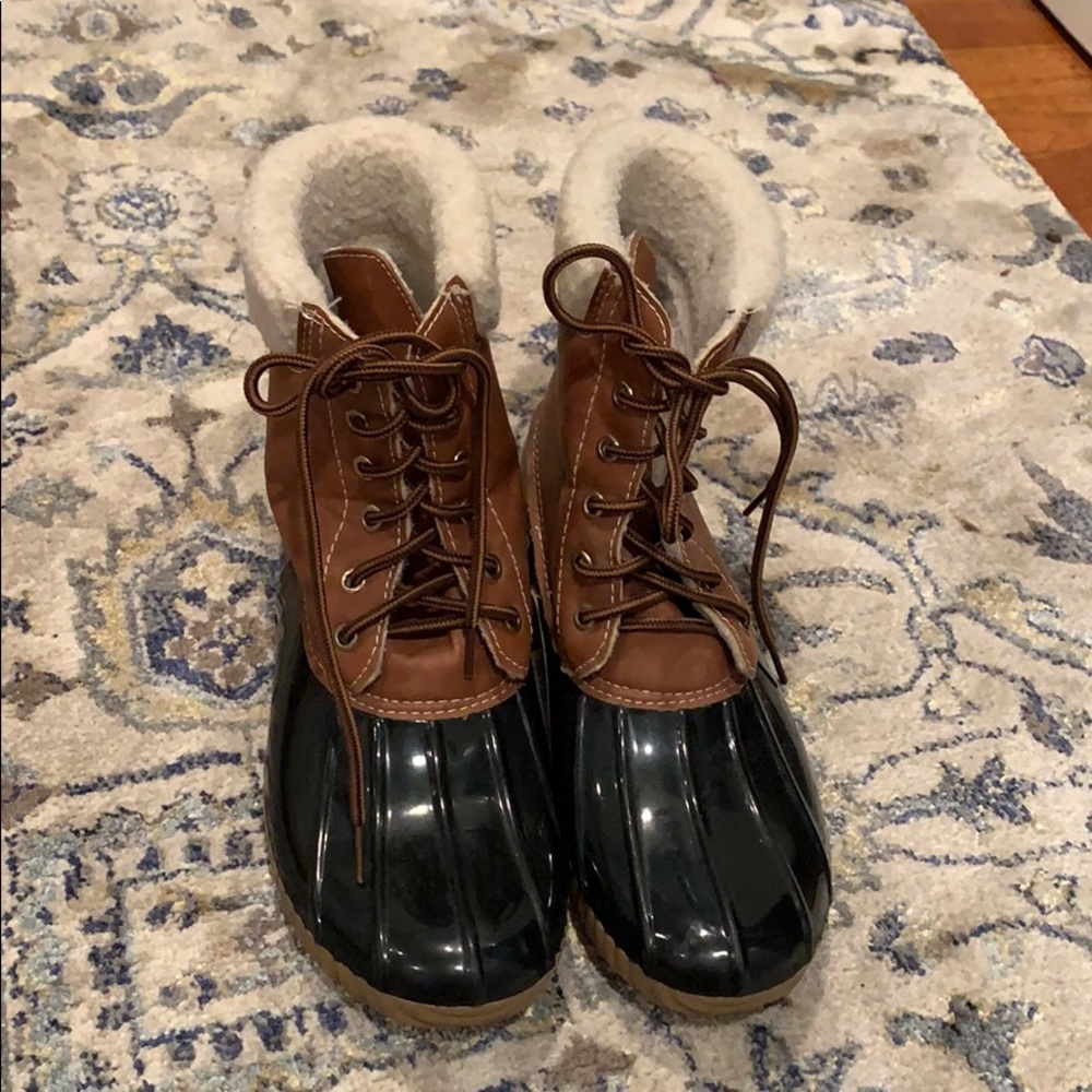 Adriana Duck Boots